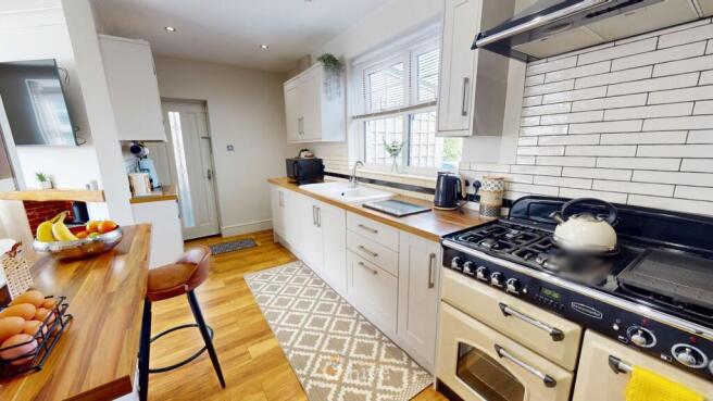 3 bed Semi-Detached for sale Image 5
