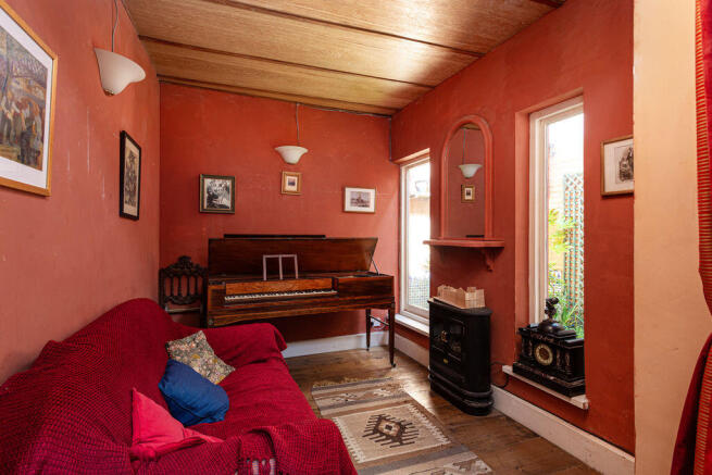 3 bed Terraced for sale Image 7