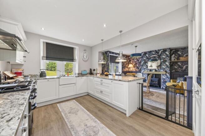 OPEN PLAN DINING KITCHEN