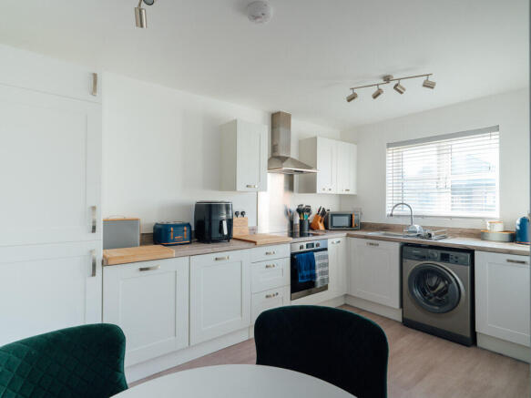 Kitchen / Breakfast Room