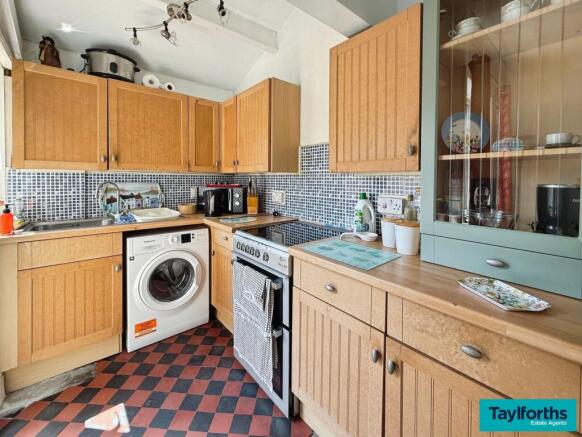 3 bed Terraced for sale Image 5