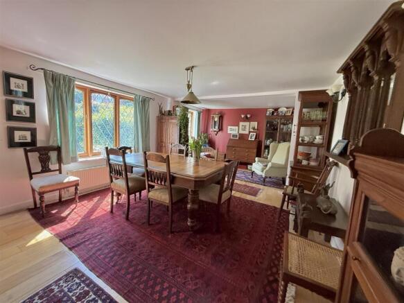 Dining Room:
