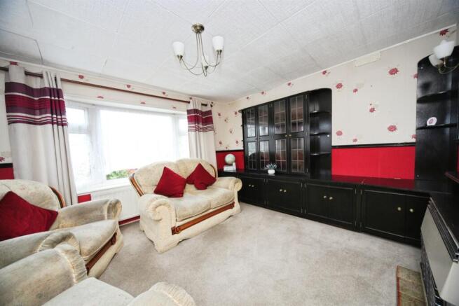 Little Meadow, Luton photo 4