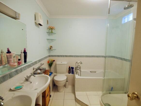 Photo 9