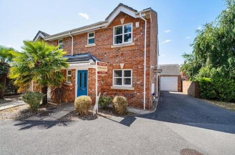 Pine Tree Mews, Barlby