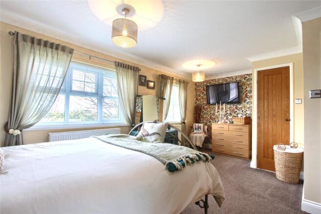 2 bed Terraced for sale Image 10