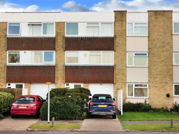 Rear Elevation / ...