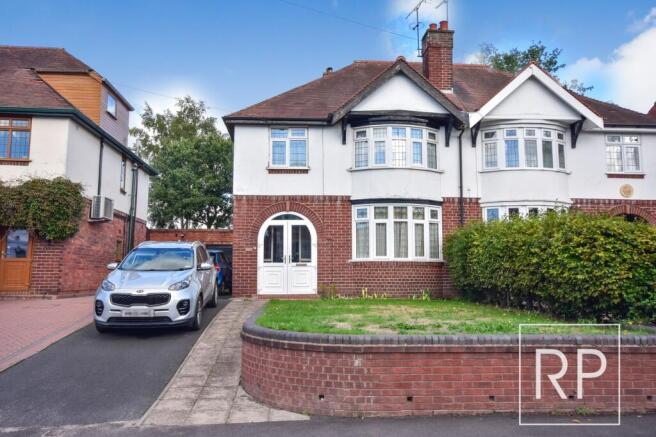 3-bed semi-detached on Chester Road North, Kidderminster, DY10, £295,000
