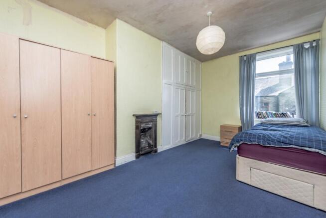 4 bed Terraced for sale Image 9