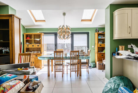 Watleys End Road, Winterbourne, Bristol, Gloucestershire, BS36