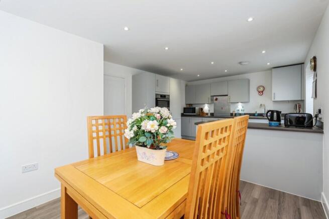Harrison Way, Rownhams, Southampton, Hampshire, SO16 photo 4