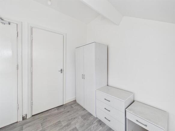 23 bed Block of Apartments for sale Image 6