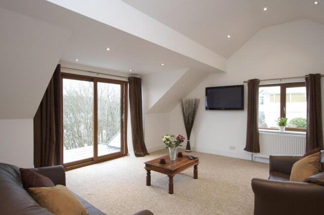 Master Bedroom Lounge Area