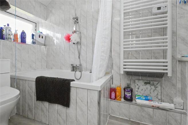 3 bed Terraced for sale Image 4