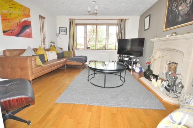 SITTING ROOM
