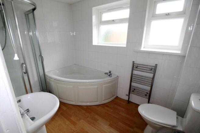 BATHROOM/W.C.
