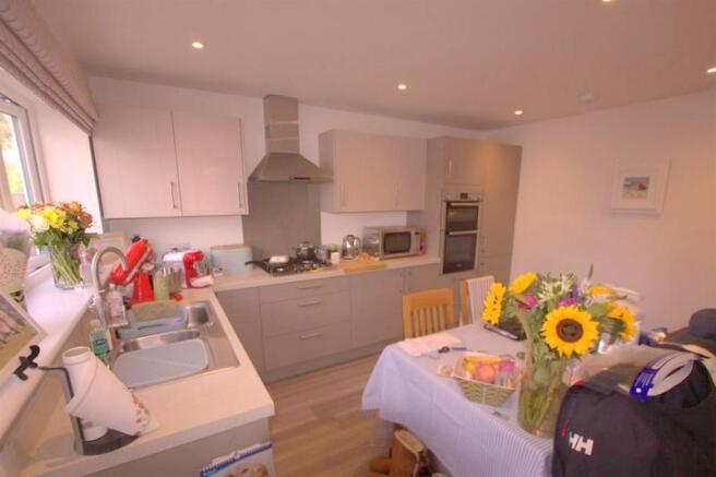 2 Parley kitchen.jpg