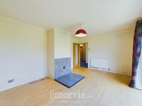 CAM03686G0-PR0020-STILL016.jpg
