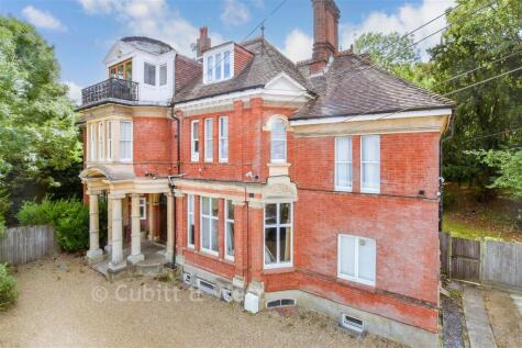 Frensham Road, Kenley, Surrey