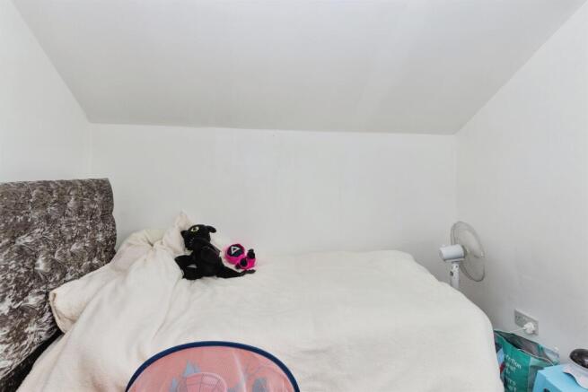 2 bed Terraced for sale Image 7