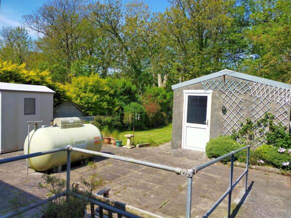 BLOCK SHED