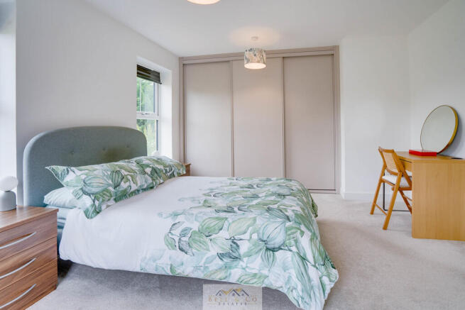 2 bed Terraced for sale Image 6