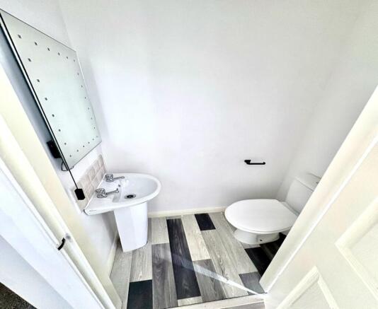 3 bed Town House to rent Image 6