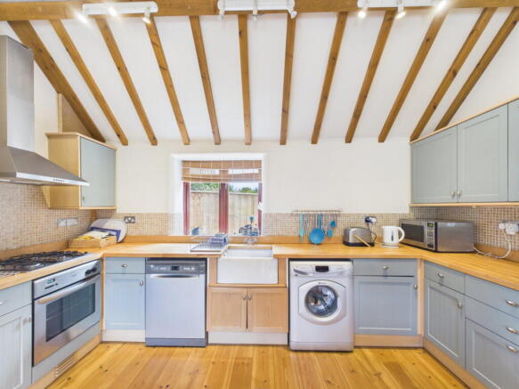 3 bed Barn Conversion for sale Image 6