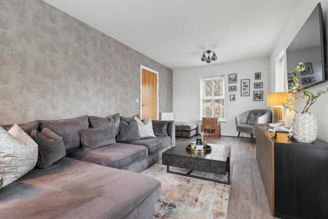 4 bed Detached for sale Image 5