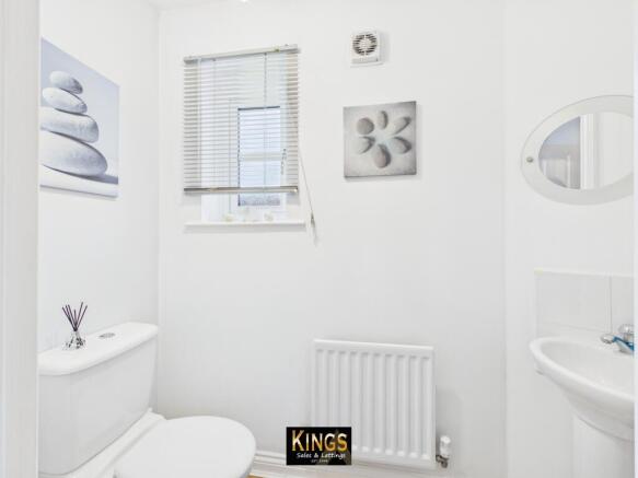 3 bed Semi-Detached for sale Image 11