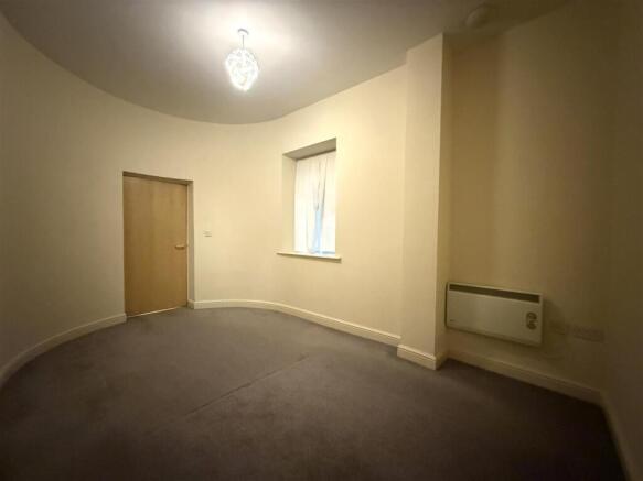 1 bed House to rent Image 8