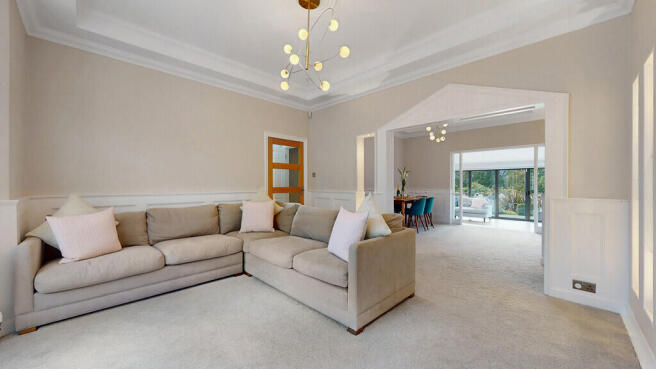 Westerton Avenue, Bearsden photo 4