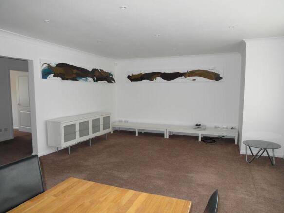 Kitchen/Dining...