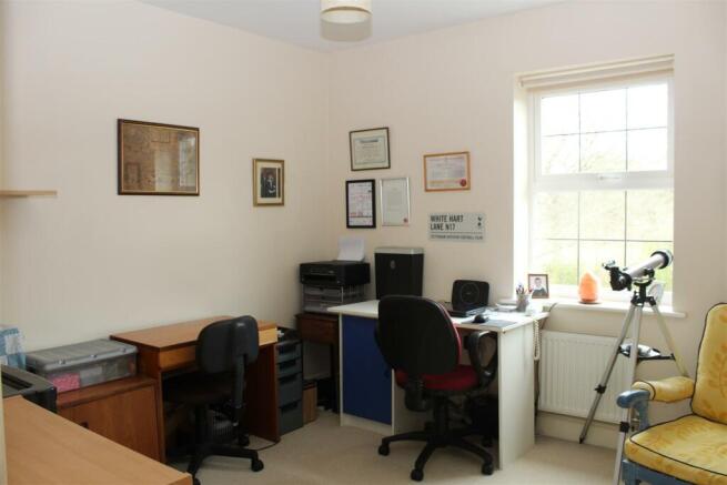 Fourth bedroom