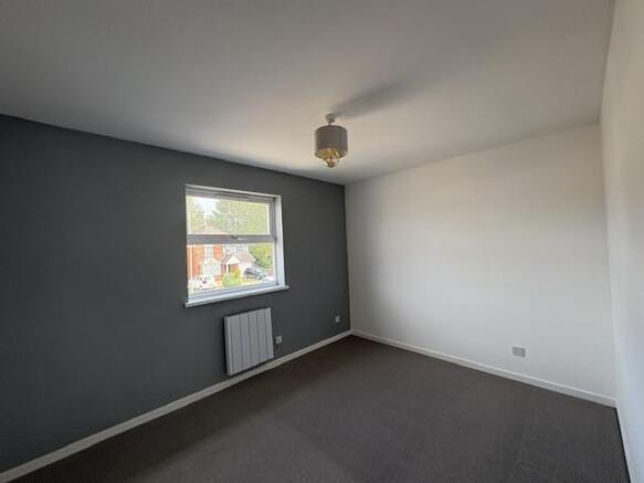 2 bed House to rent Image 10