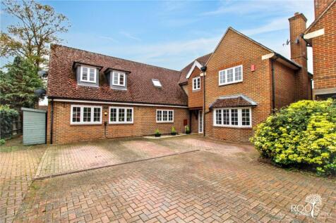 Church Close, Thatcham, Berkshire, RG19