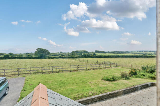 1310519-2-6851b3c...