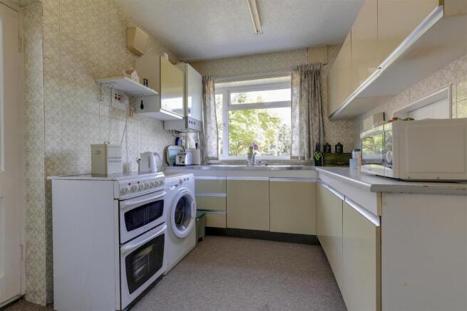 KITCHEN.jpg