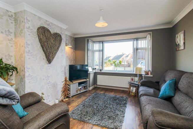3 bed Semi-Detached for sale Image 7