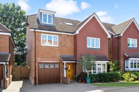 Firs Close, Horsham, RH12