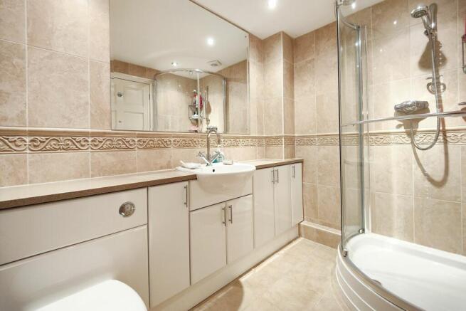 Guest En-Suite