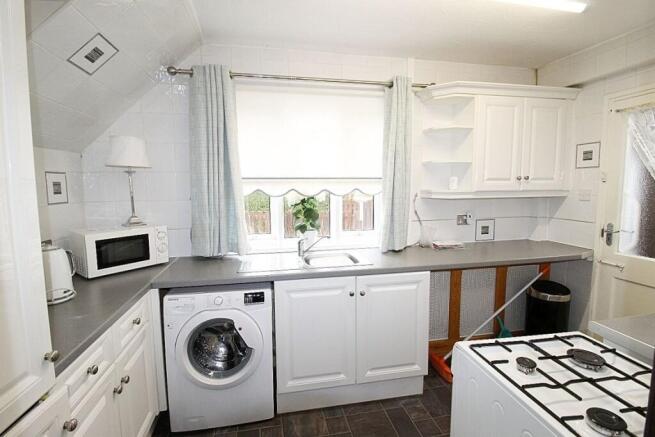3 bed Semi-Detached for sale Image 9
