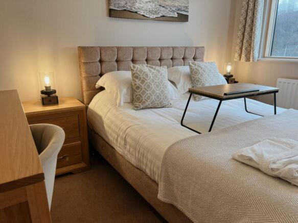 1 bed Apartment to rent Image 6