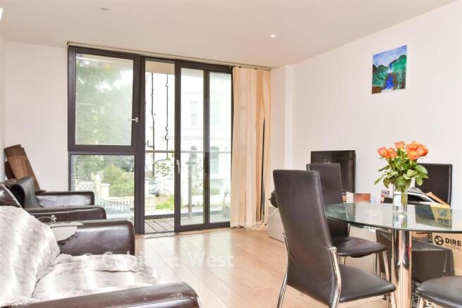 Lounge/ Kitchen/ Diner