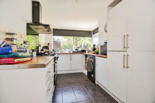 3 bed Semi-Detached for sale Image 4