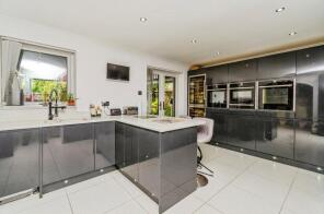 20, Salisbury Drive, Heath Hayes, Cannock WS12 3YP