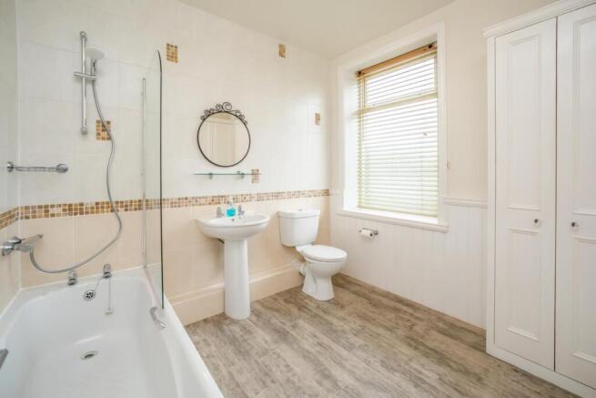 2 bed Terraced for sale Image 9