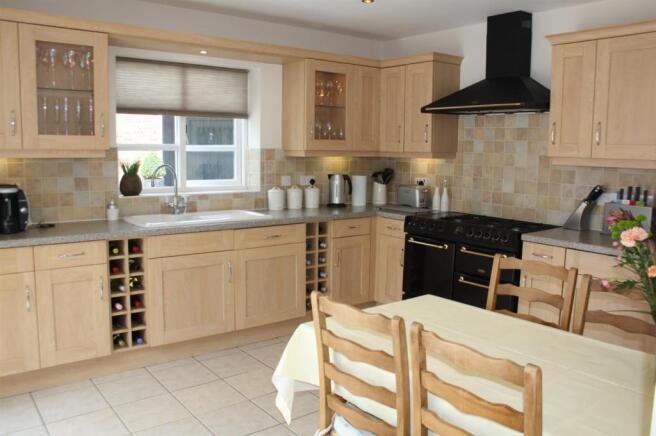 BREAKFAST KITCHEN