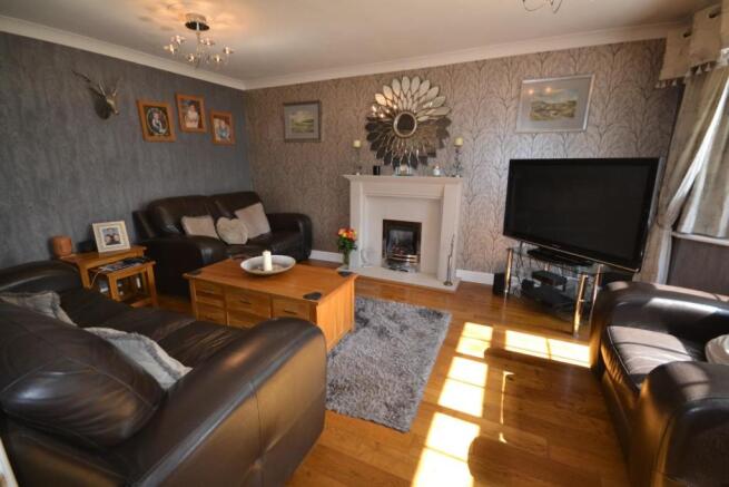 FAMILY LOUNGE
