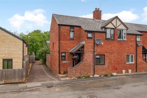 Vicarage Road, Bradwell Village, Milton Keynes, Buckinghamshire, MK13